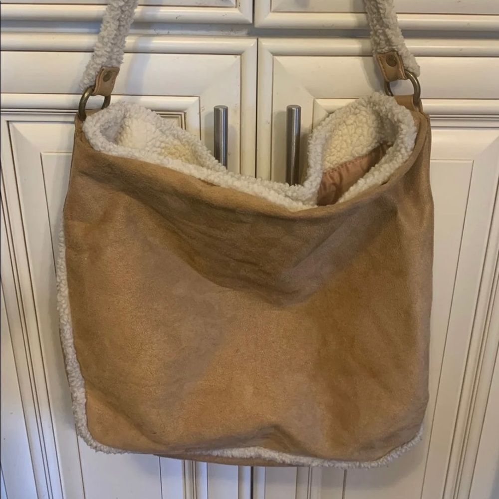 Bath & Body Works Beige Faux Suede Handbag w/White Faux Fur Trim